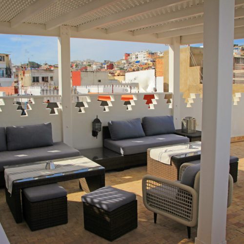 Sitzbereich auf der Terasse von Dar Soran, Tanger