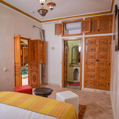 Standard Doppelzimmer, Riad Zahri